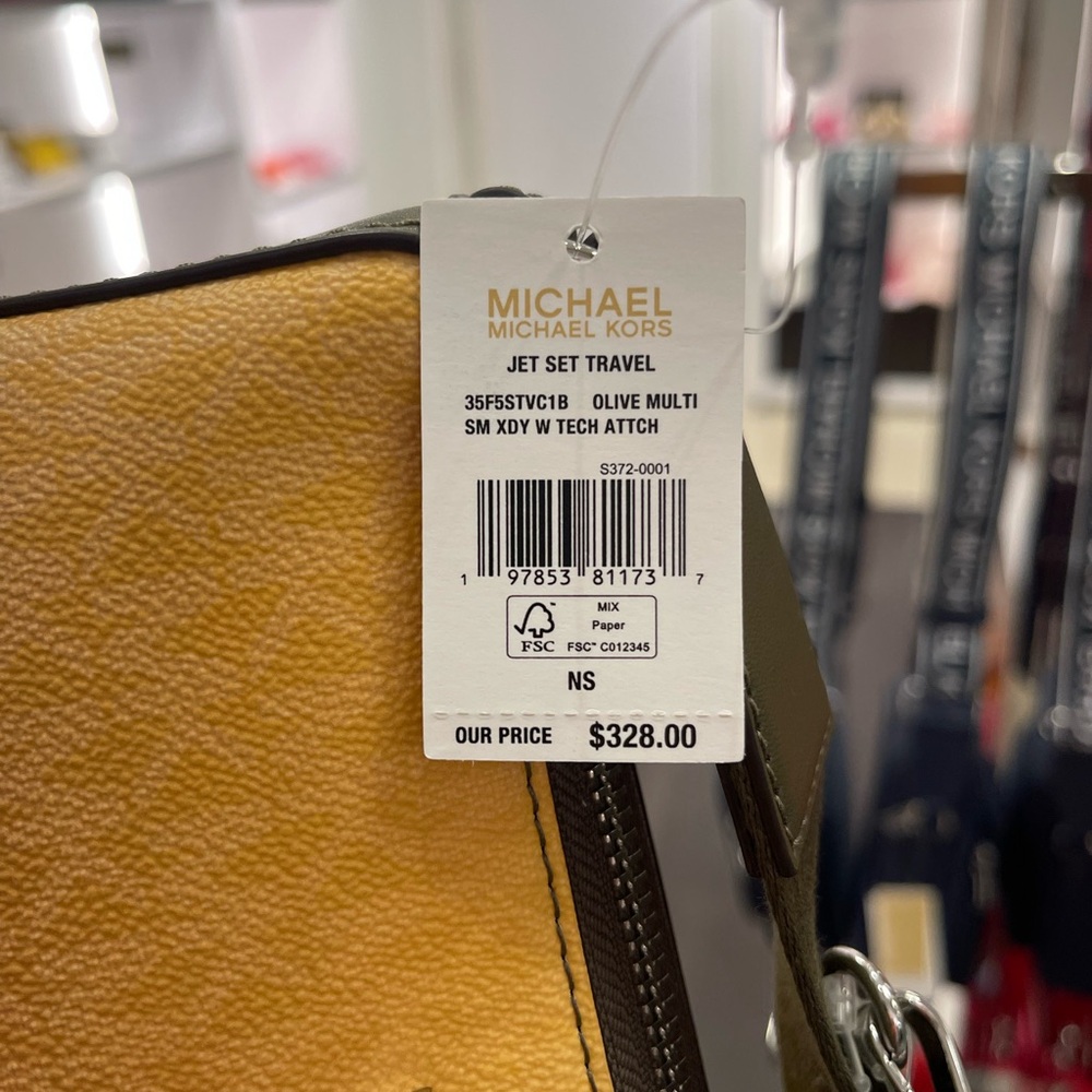MICHAEL KORS Jet Set Sm Ombré Signature Logo Crossbody Case Apple Airpods Pro® - Picture 7 of 16